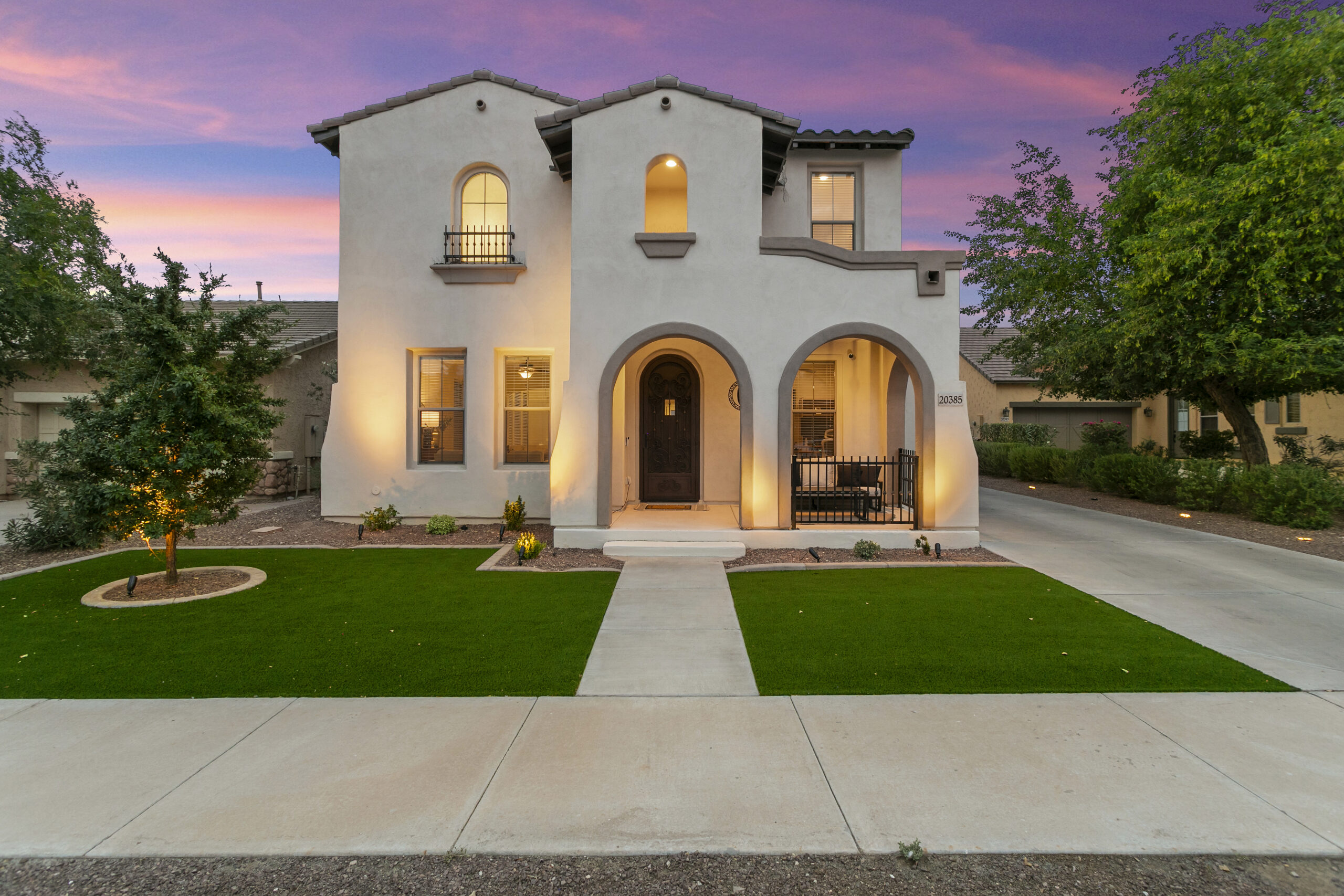Twilight real estate photography delivered through Pay at Close, no upfront cost for this Phoenix West Valley listing